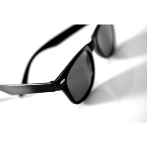 Lunettes de soleil en plastique Kenzie 15