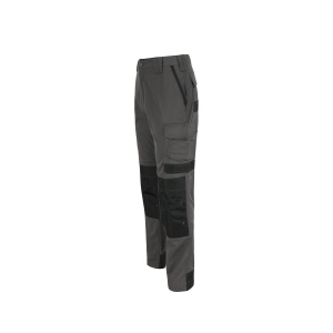Pantalon à plusieurs poches et renforts 12