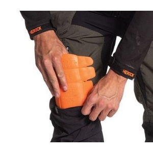 KNEE PROTECT