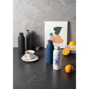 ODIN. Bouteille en acier inoxydable (36% recyclée) avec double parois 550 mL 9