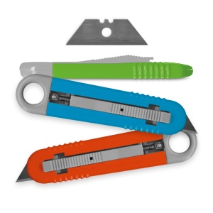 CUTTER PLASTIQUE A LAME AUTORETRACTABLE 8