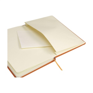 Carnet de notes compact format A5 avec environ 96 feuilles / 192 pages de couleur crème, papier ligné (80 g/m²) certifié FSC Mix 44