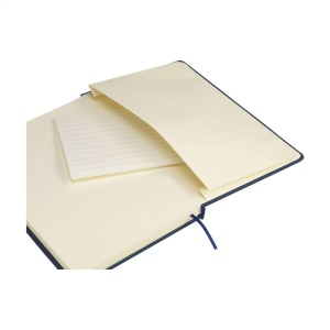 Carnet de notes compact format A5 avec environ 96 feuilles / 192 pages de couleur crème, papier ligné (80 g/m²) certifié FSC Mix 45