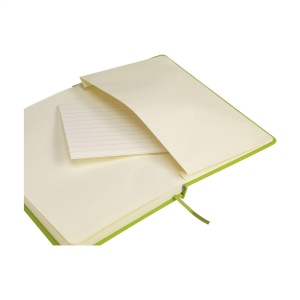 Carnet de notes compact format A5 avec environ 96 feuilles / 192 pages de couleur crème, papier ligné (80 g/m²) certifié FSC Mix 52