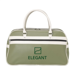 Sac de sport en PVC/PU dans un design des années 70 avec intérieur doublé, poche principale et poche zippée, 2 poignées solides, fond avec crampons de protection 15