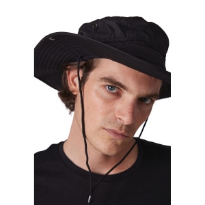 Chapeau outdoor 3