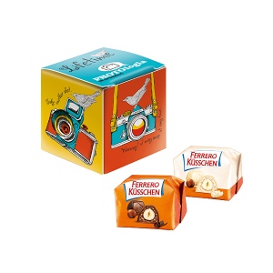 Mini-cube publicitaire avec un Ferrero Küsschen