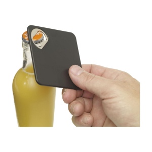 Dessous-de-verre et ouvre-bouteille en une seule pièce 9