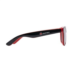 Faites sensation avec ces lunettes de soleil avec verres miroirs originaux 17