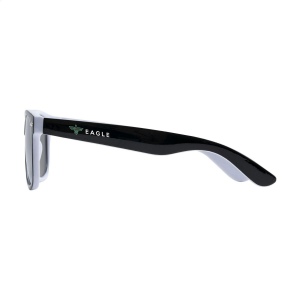 Faites sensation avec ces lunettes de soleil avec verres miroirs originaux 20