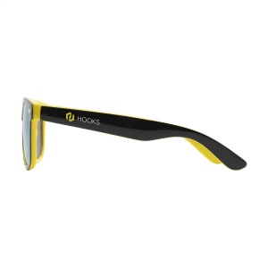 Faites sensation avec ces lunettes de soleil avec verres miroirs originaux 24