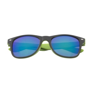 Faites sensation avec ces lunettes de soleil avec verres miroirs originaux 9