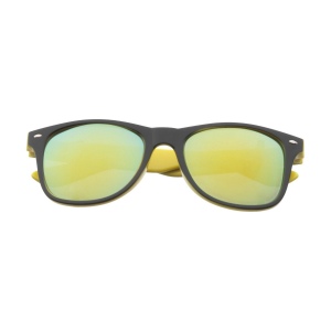 Faites sensation avec ces lunettes de soleil avec verres miroirs originaux 12