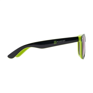 Faites sensation avec ces lunettes de soleil avec verres miroirs originaux 15