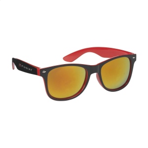 Faites sensation avec ces lunettes de soleil avec verres miroirs originaux 5