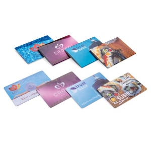 Bouclier anti RFID avec puce de brouillage 12
