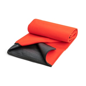 RILEY. Couverture pique-nique en polaire (180 g/m²) avec visière 9