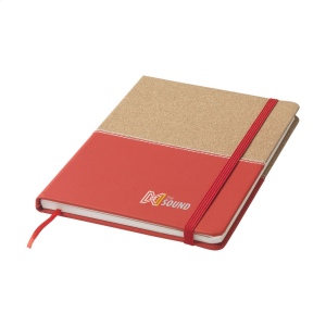 Carnet de notes de style duo en liège et en imitation cuir d'un format pratique avec environ 72 feuilles / 144 pages de papier (70 g/m²) lignées de couleur crème et fermeture par élastique 11