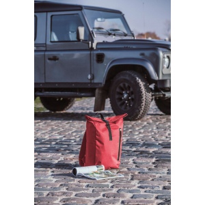 Sac à dos urbain robuste et pratique en polyester 600 D résistant avec une doublure en PVC imperméable et partiellement en nylon 13