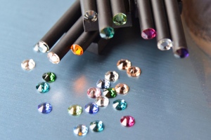 Crayon en bois noir massif 3