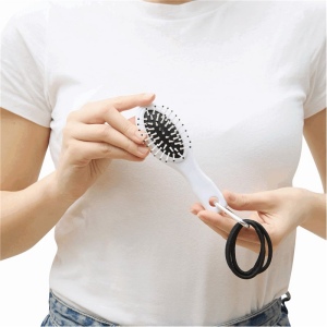Brosse de voyage avec élastiques à cheveux COIFFEUR 5