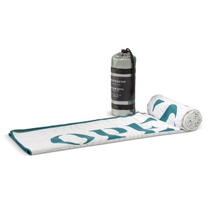 Serviette de toilette séchage rapide 700x1400 avec pochette 2