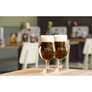 Verre à bière, à pied 5