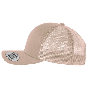 Casquette visière incurvée style trucker 49