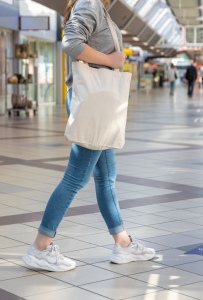 Sac shopping type Tote bag Impact en coton recyclé AWARE™ 28