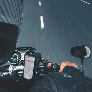 AME - SUPPORT VELO/MOTO/TROTTINETTE ETANCHE POUR SMARTPHONE JUSQU’À 6,5" 5
