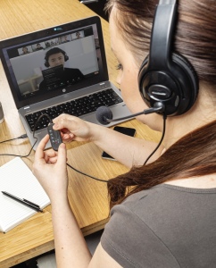 Casque audio filaire 9
