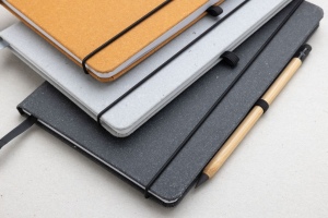 Carnet A5 à couverture rigide en cuir recyclé GRS 13