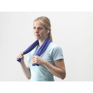 Serviette réfrigérante spéciale pour le sport/refroidissement en polyester RPET dans une pochette RPET 6