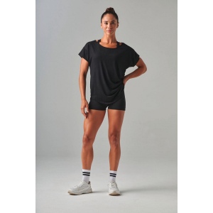 T-shirt scoop neck femme 5