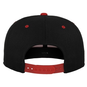 Casquette ajustée à visière plate 11