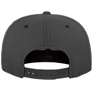 Casquette ajustée à visière plate 12