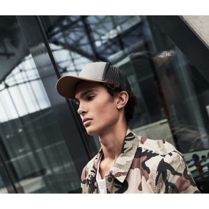 Casquette style trucker