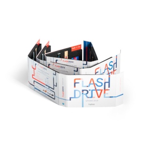 FLASH DRIVE SHOWCASE. Présentoir de clés USB 8