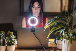 Bily Blue - La petite lampe nomade  cool et pratique 5