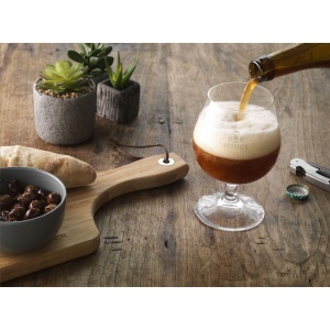 Verre à bière sur pied 5