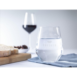 Verre à eau de haute qualité avec une base robuste 5