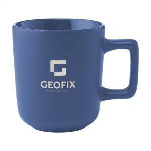 Mug en céramique de haute qualité, avec une belle anse. La finition extérieure est mate, tandis que l'intérieur est brillant.