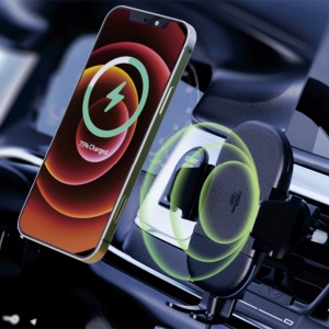 YUDOSHA - SUPPORT VOITURE AVEC CHARGE RAPIDE SANS FIL 15W ET 2 SYSTÈMES DE FIXATION 8