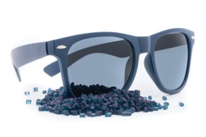 Lunettes de soleil en PC plastique recyclé GRS 33