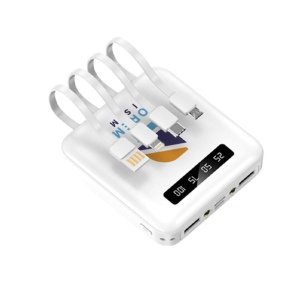 BATTERIE DE SECOURS AVEC 4 CABLES - 10 000 MAH BLANC 3