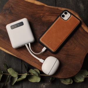 BATTERIE DE SECOURS AVEC 4 CABLES - 10 000 MAH BLANC 5
