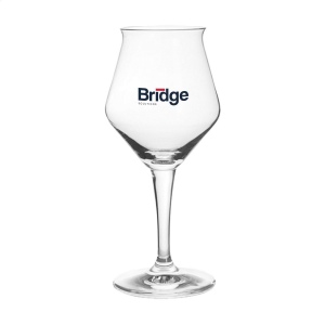 Verre à bière sur pied 4