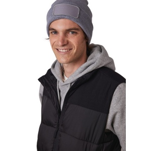 Bonnet avec patch 16
