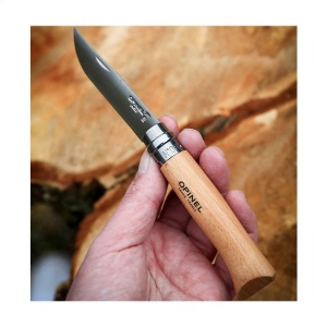Couteau de poche conçu par Opinel 4