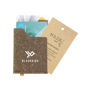 Porte-cartes fabriqué à partir de déchets de cuir recyclés (provenant de cuir italien) et de liants naturels 8